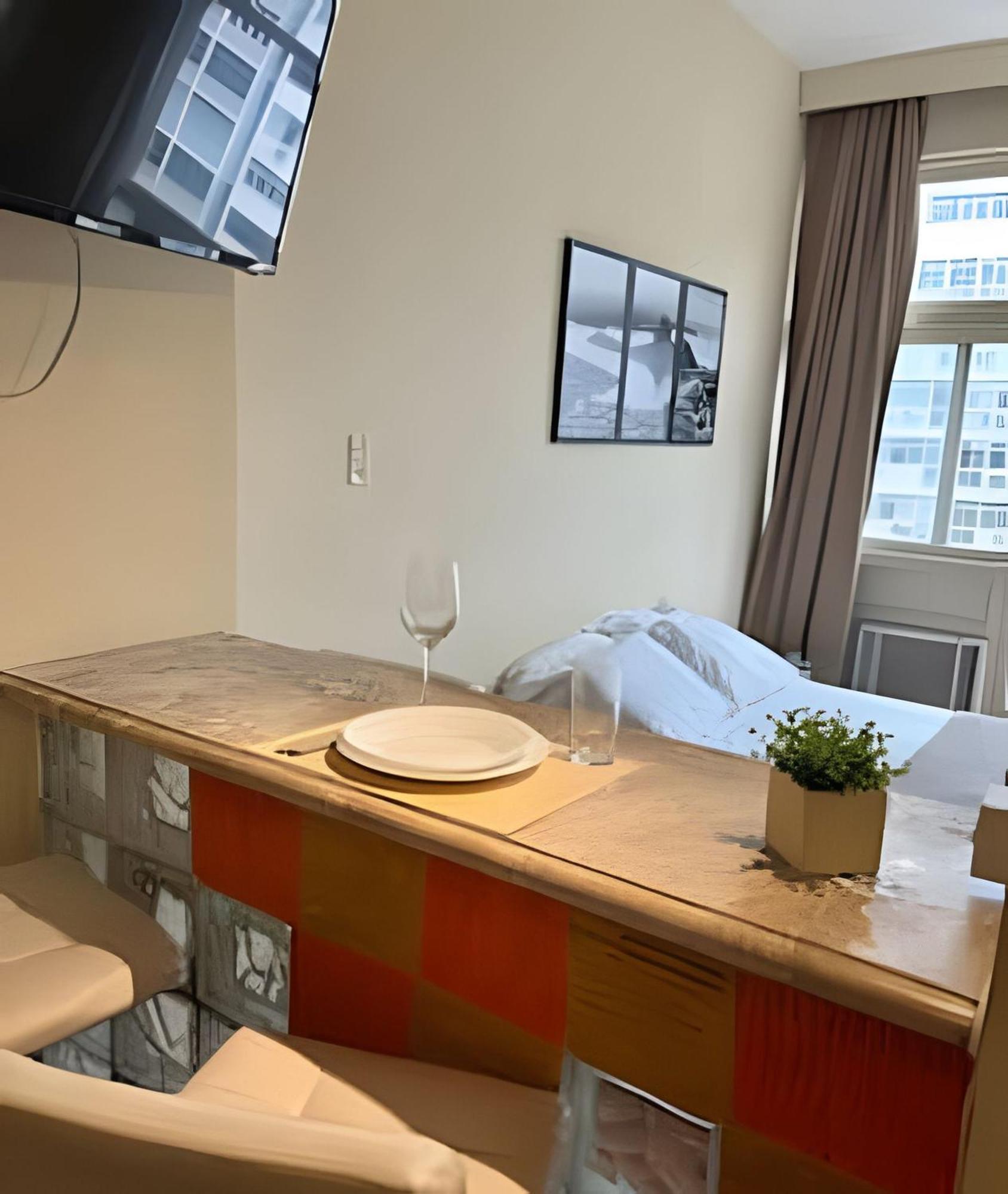 Apartment Em Copacabana Com Vista Lateral Do Mar